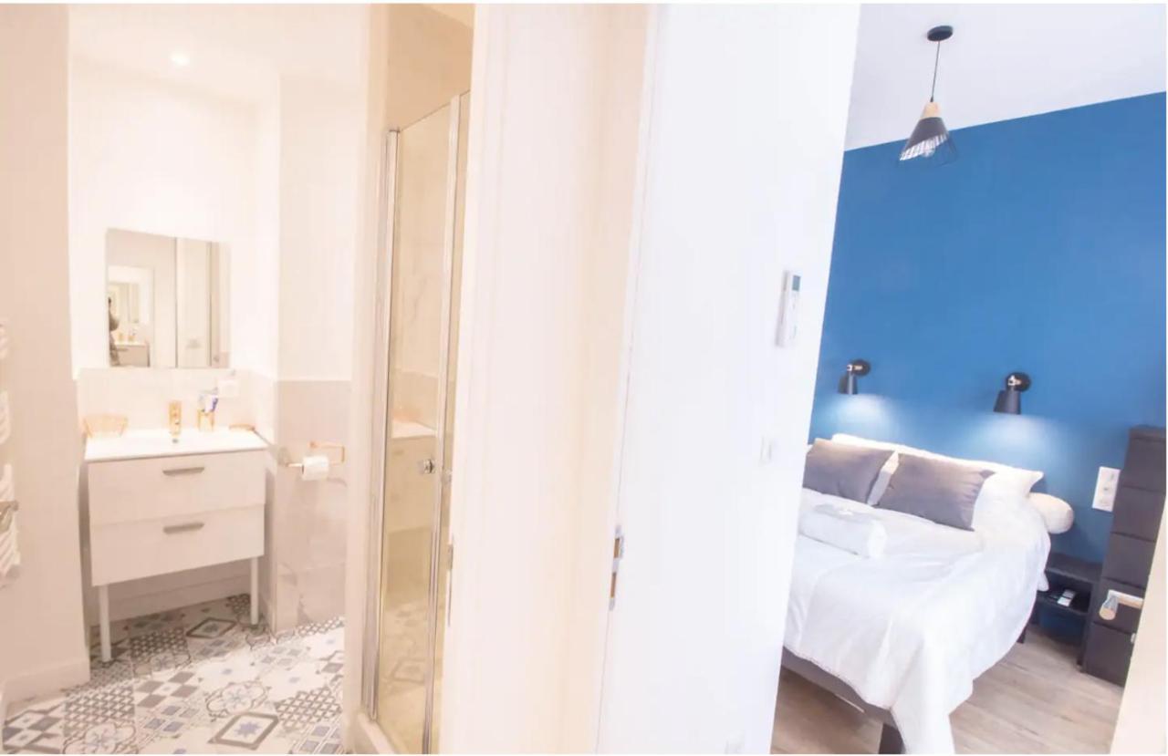 Bel Appartement Idealement Situe - Tour Eiffel Париж Екстериор снимка