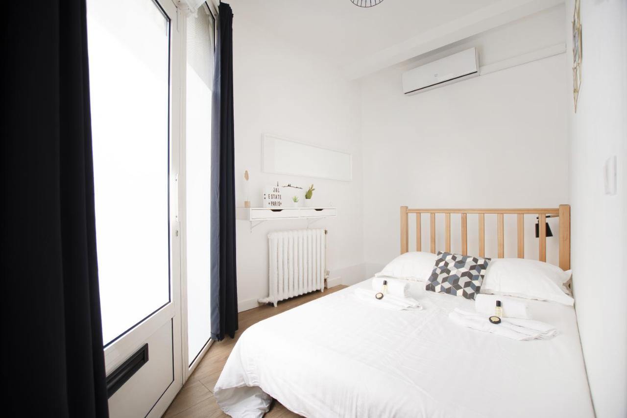 Bel Appartement Idealement Situe - Tour Eiffel Париж Екстериор снимка