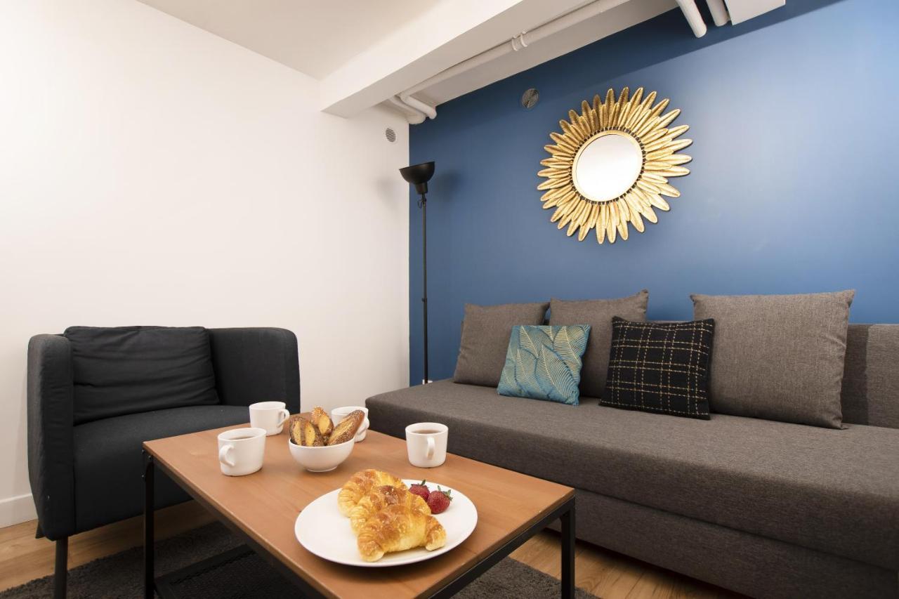 Bel Appartement Idealement Situe - Tour Eiffel Париж Екстериор снимка