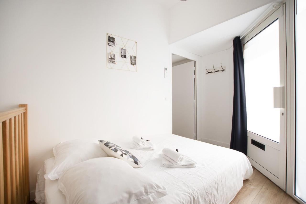 Bel Appartement Idealement Situe - Tour Eiffel Париж Екстериор снимка