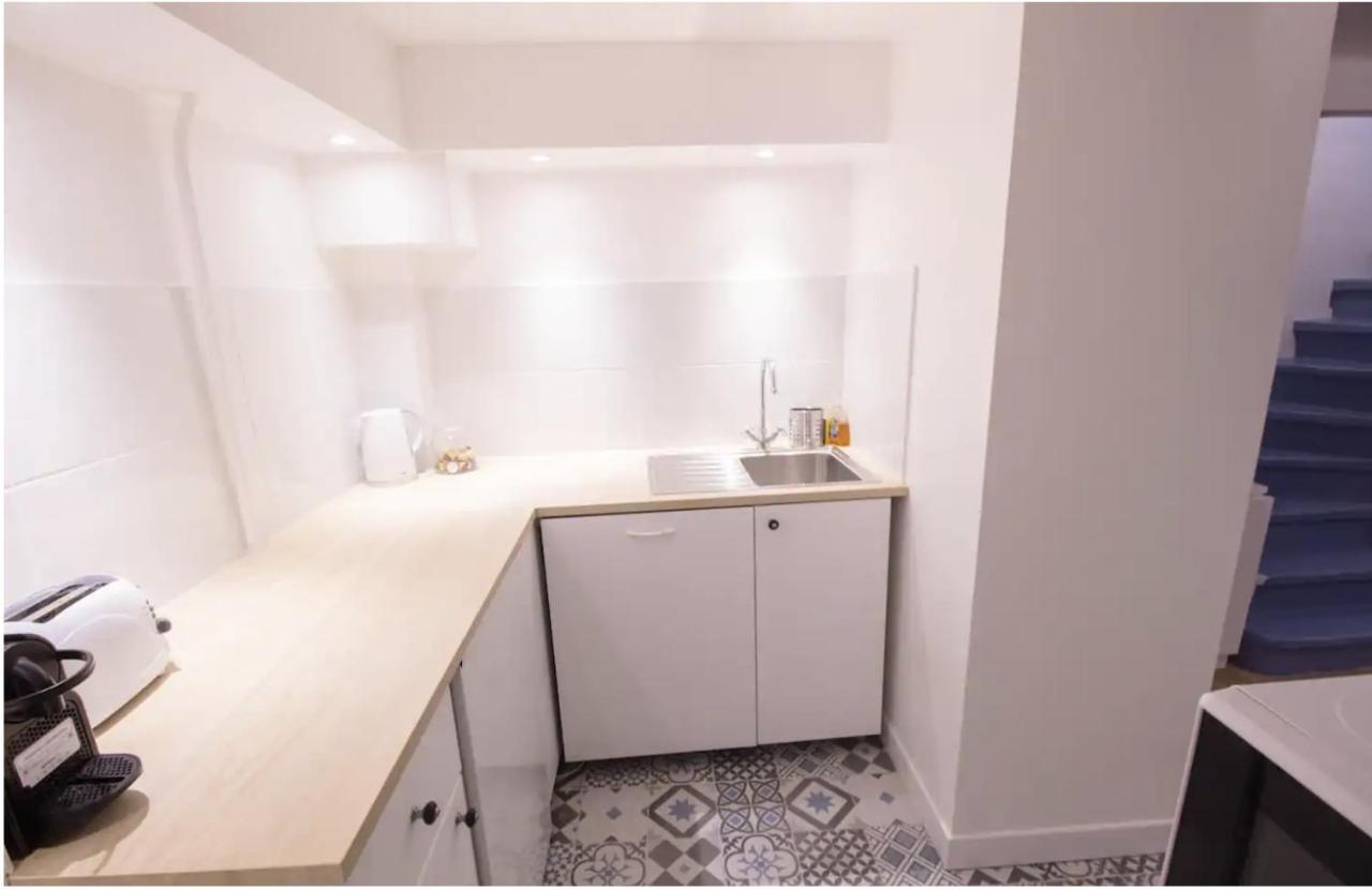 Bel Appartement Idealement Situe - Tour Eiffel Париж Екстериор снимка